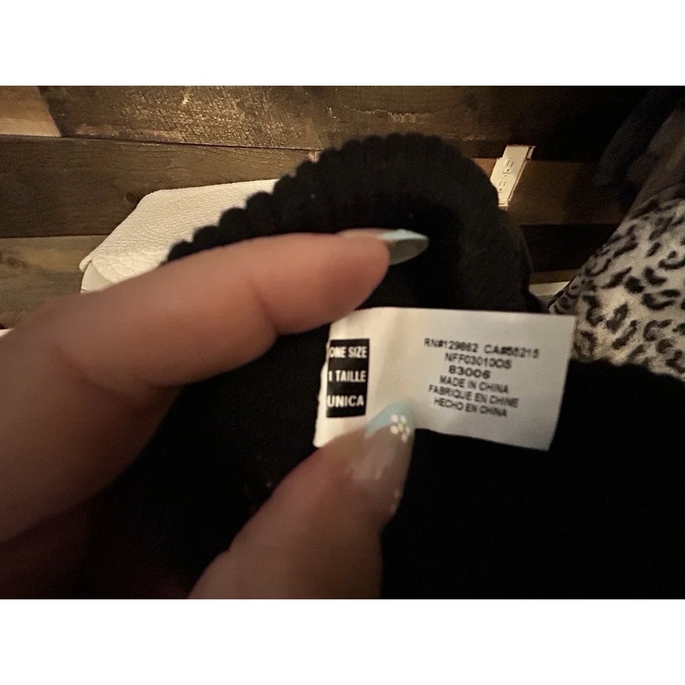 Black Nike  Football Hand Warmer Muff Unisex One Size Fits All‎